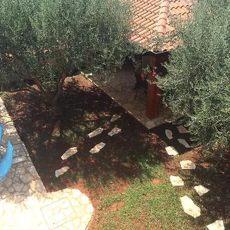 Fabris With Pool And Location Near Sea Novigrad (Istria)