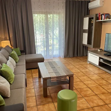 Fabris With Pool And Location Near Sea Apartment Novigrad (Istria)