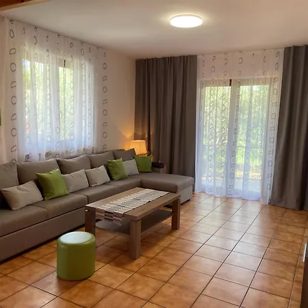 Fabris With Pool And Location Near Sea *