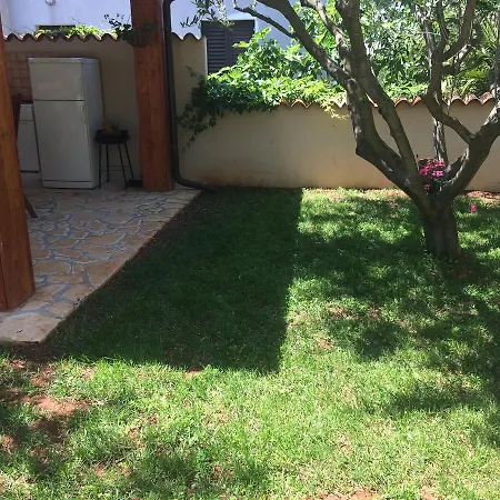 Apartment Fabris With Pool And Location Near Sea Novigrad (Istria)
