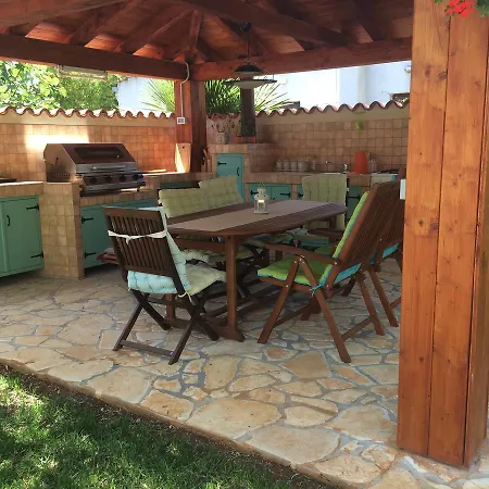 Fabris With Pool And Location Near Sea Apartment