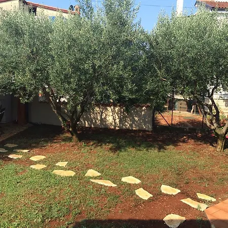 Fabris With Pool And Location Near Sea * Novigrad Istria