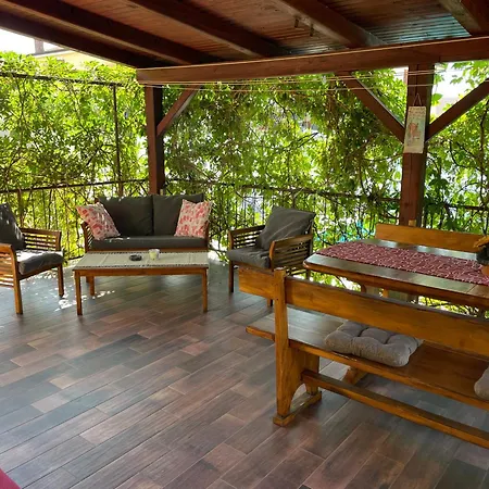 Apartman Fabris With Pool And Location Near Sea Novigrad Istria