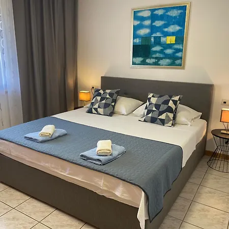 Fabris With Pool And Location Near Sea Novigrad Istria