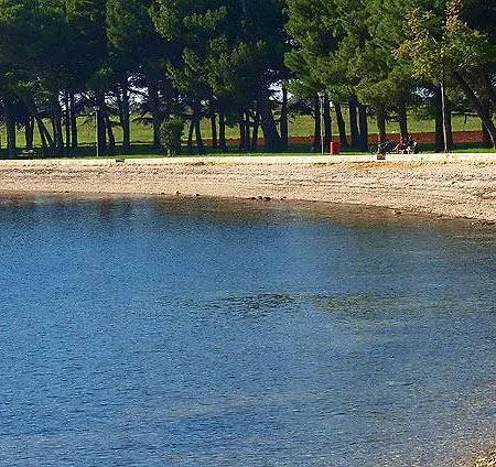 Διαμέρισμα Fabris With Pool And Location Near Sea