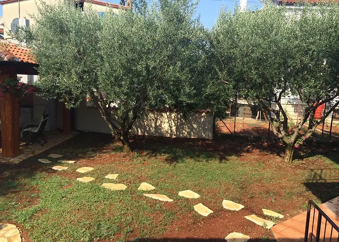 Fabris With Pool And Location Near Sea * Novigrad Istria