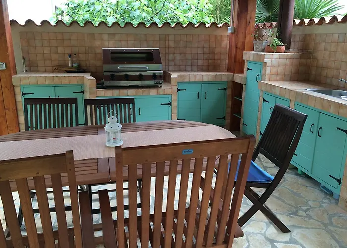 Apartmán Fabris With Pool And Location Near Sea *